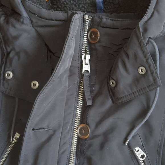 Black winter jacket - Picture 2 of 4